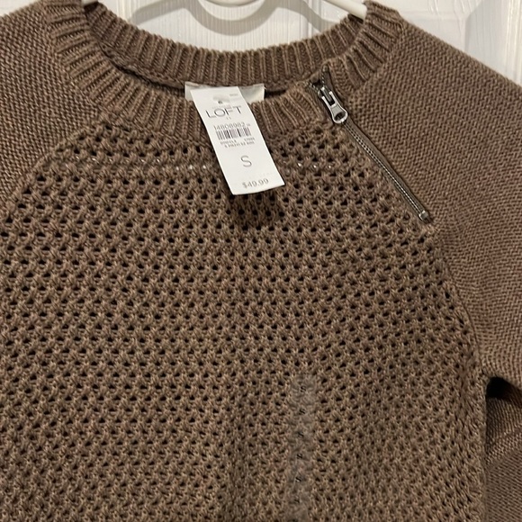 Women’s Loft sweater - Picture 2 of 4